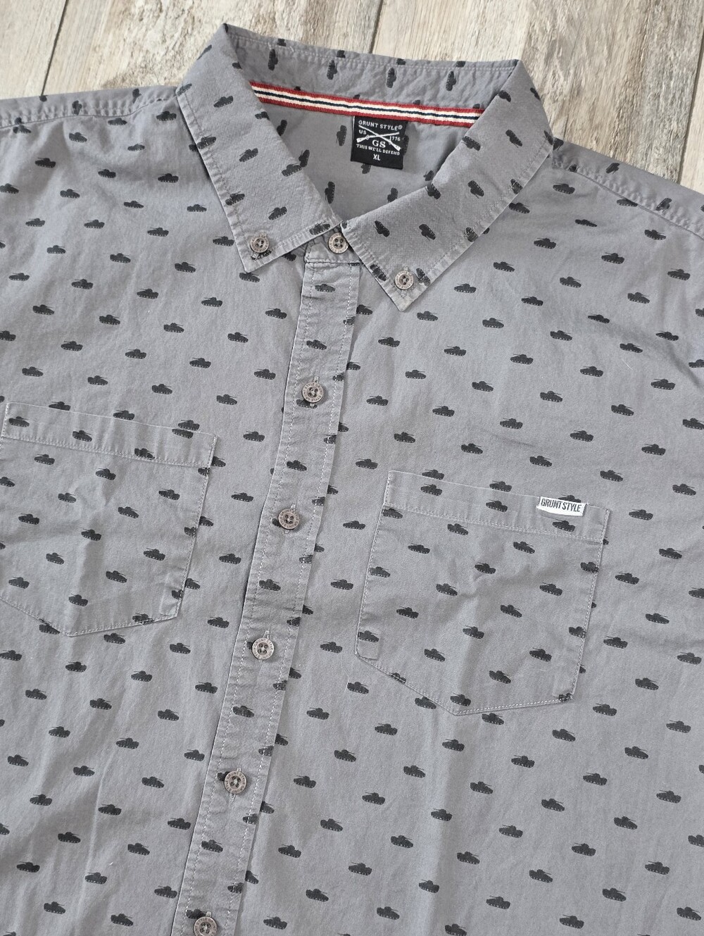 Grunt Style Men's 'Tanks for the Memories' AOP Shortsleeve Button-up Shirt Sz XL